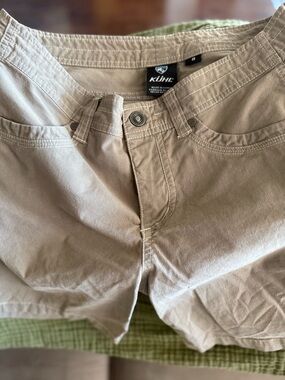 Women’s KÜHL Lightweight Khaki Shorts